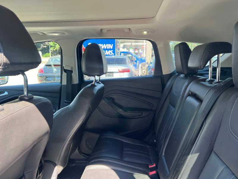 Ford Escape Titanium 4WD 2013