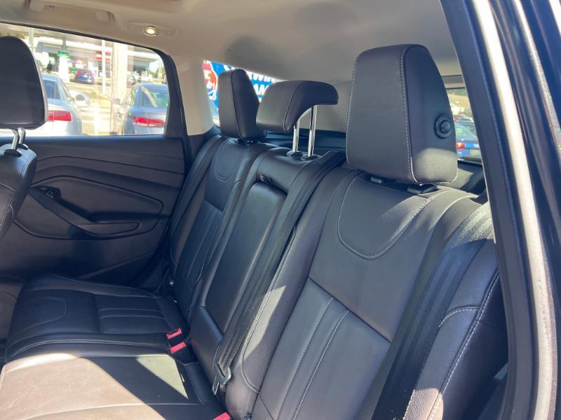 Ford Escape Titanium 4WD 2013