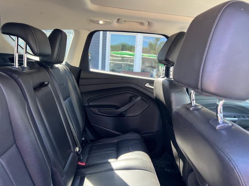 Ford Escape Titanium 4WD 2013