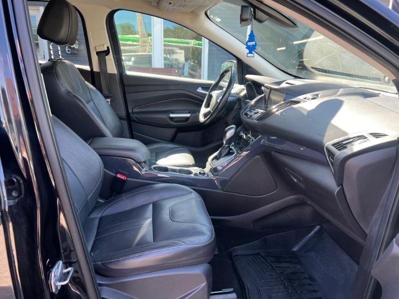 Ford Escape Titanium 4WD 2013