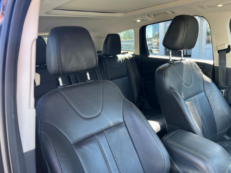 Ford Escape Titanium 4WD 2013