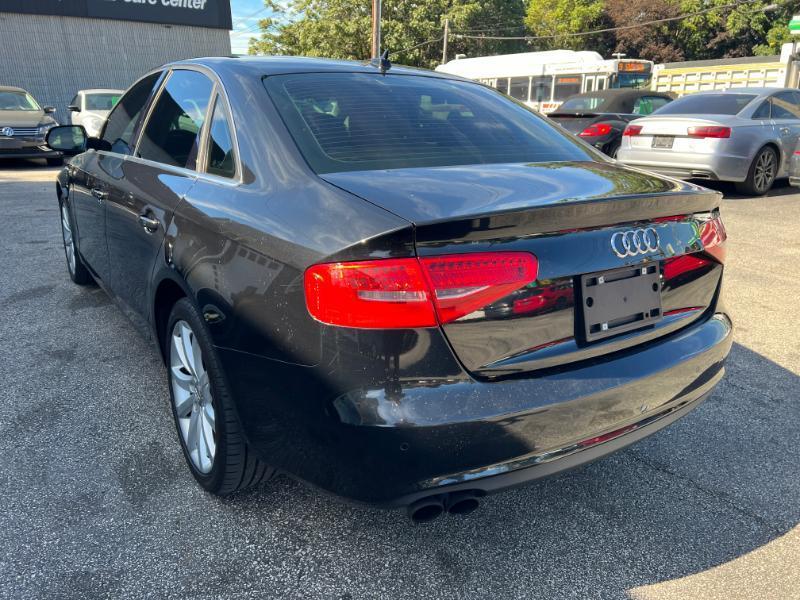 Audi A4 2.0T Sedan quattro Tiptronic 2013