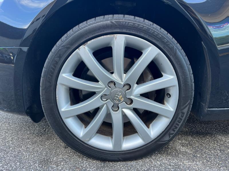 Audi A4 2.0T Sedan quattro Tiptronic 2013