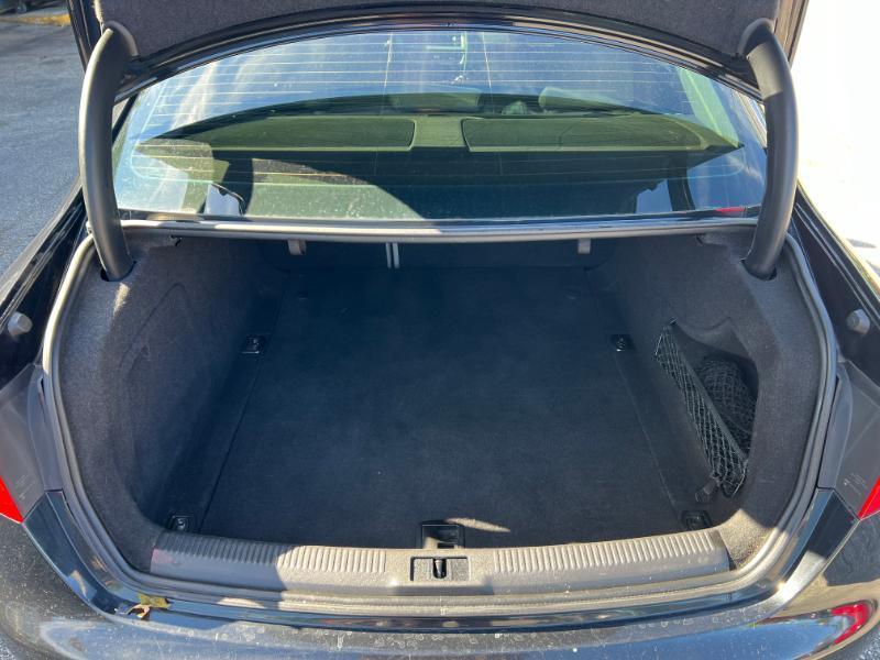 Audi A4 2.0T Sedan quattro Tiptronic 2013