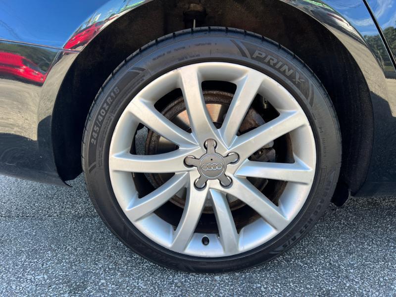 Audi A4 2.0T Sedan quattro Tiptronic 2013