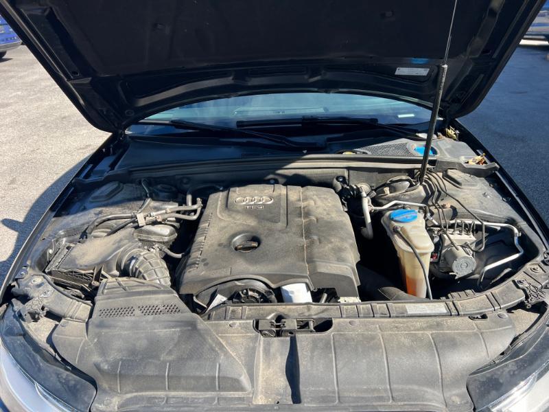 Audi A4 2.0T Sedan quattro Tiptronic 2013