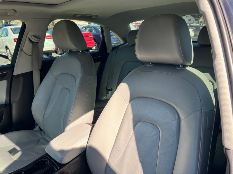 Audi A4 2.0T Sedan quattro Tiptronic 2013