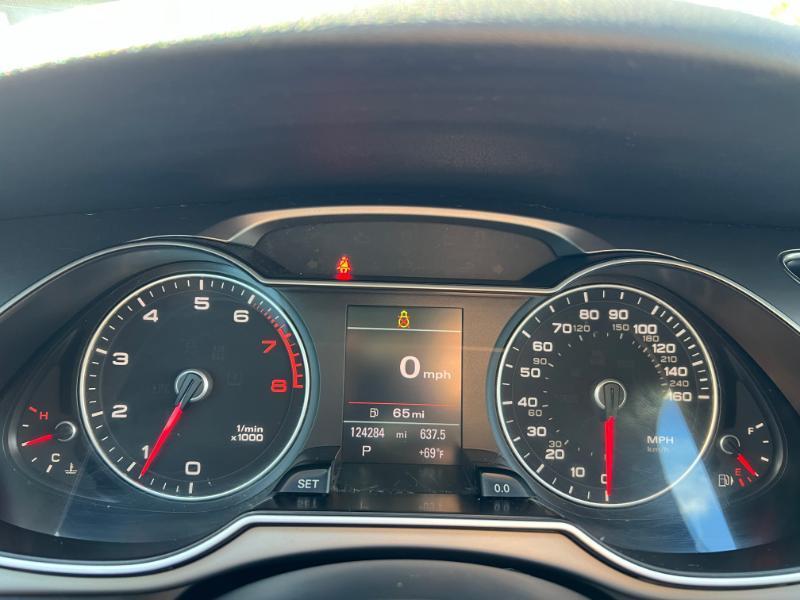Audi A4 2.0T Sedan quattro Tiptronic 2013