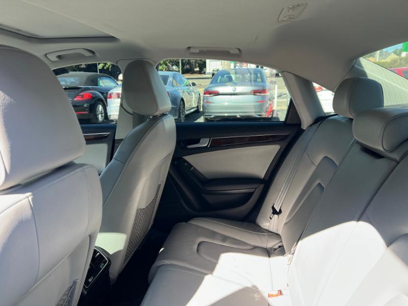Audi A4 2.0T Sedan quattro Tiptronic 2013