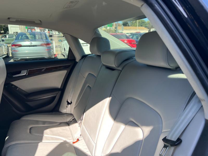 Audi A4 2.0T Sedan quattro Tiptronic 2013