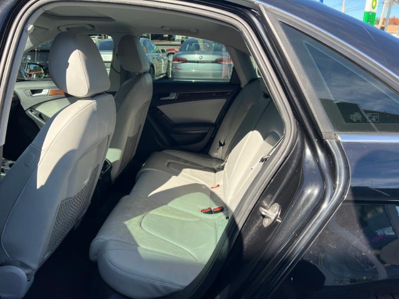 Audi A4 2.0T Sedan quattro Tiptronic 2013
