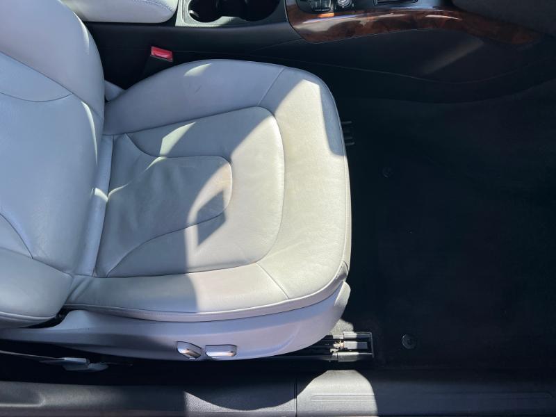 Audi A4 2.0T Sedan quattro Tiptronic 2013