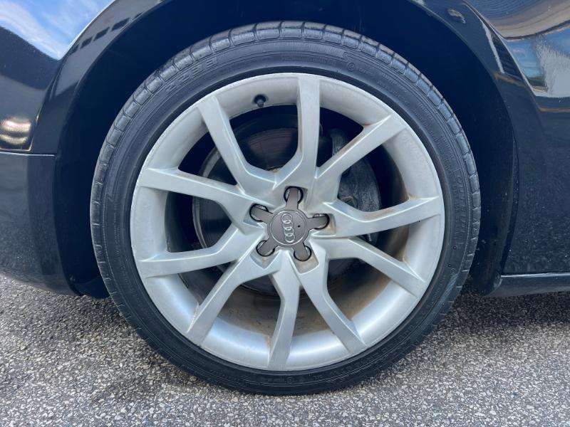 Audi A5 Coupe 2.0T quattro Tiptronic 2011