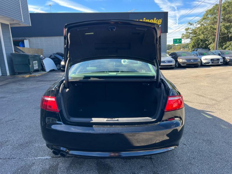 Audi A5 Coupe 2.0T quattro Tiptronic 2011