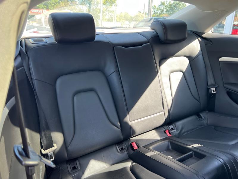 Audi A5 Coupe 2.0T quattro Tiptronic 2011