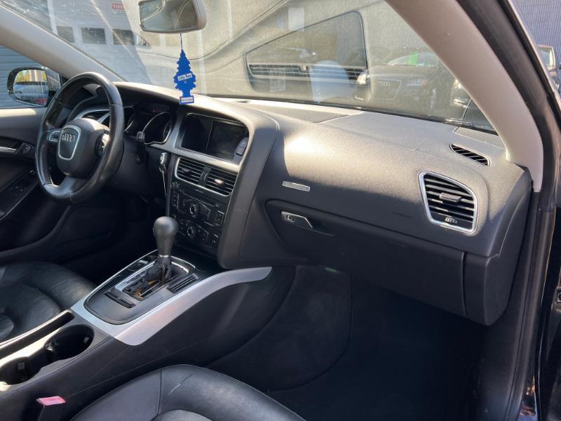 Audi A5 Coupe 2.0T quattro Tiptronic 2011