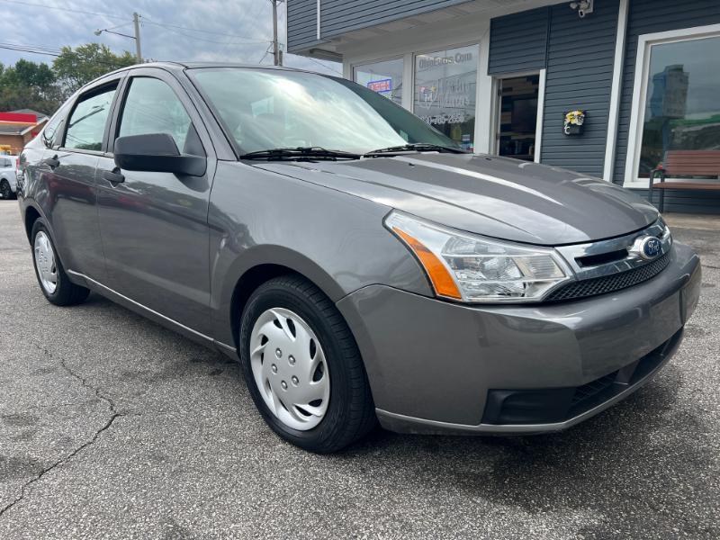 Ford Focus S Sedan 2011