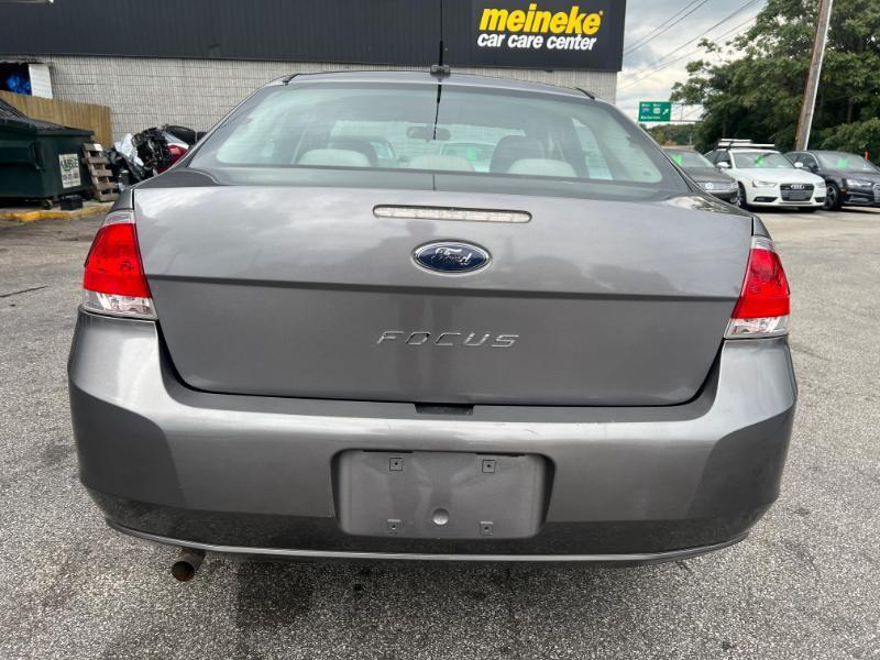 Ford Focus S Sedan 2011
