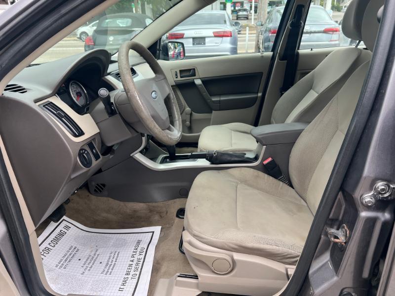 Ford Focus S Sedan 2011