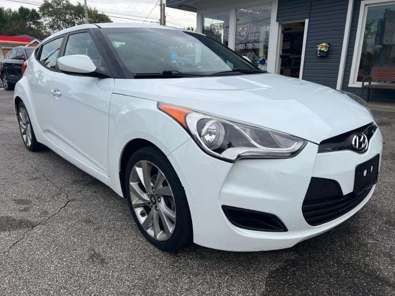 Hyundai Veloster Base 6MT 2016