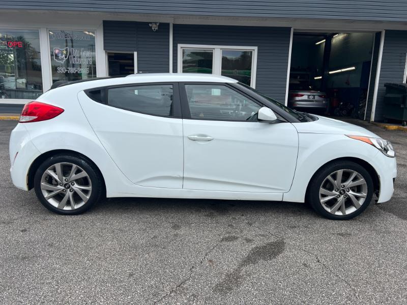 Hyundai Veloster Base 6MT 2016