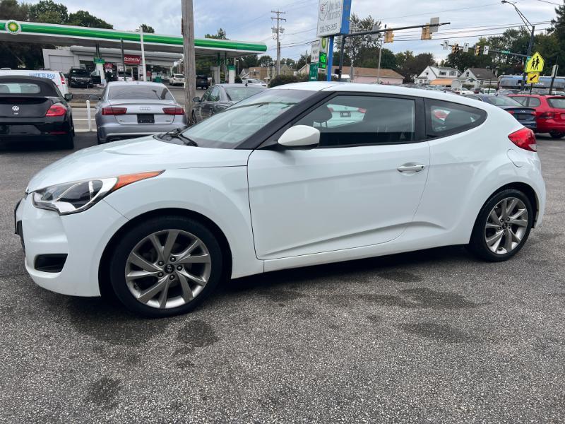 Hyundai Veloster Base 6MT 2016