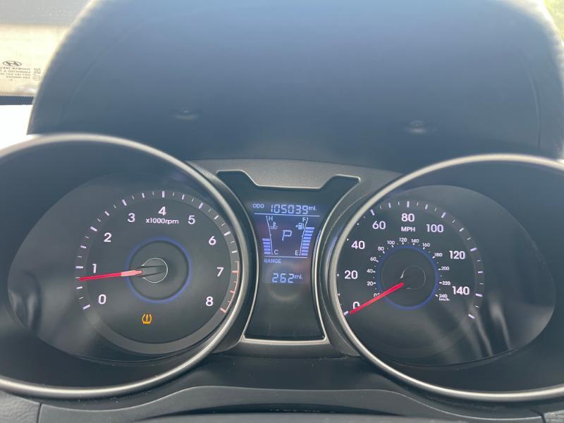 Hyundai Veloster Base 6MT 2016