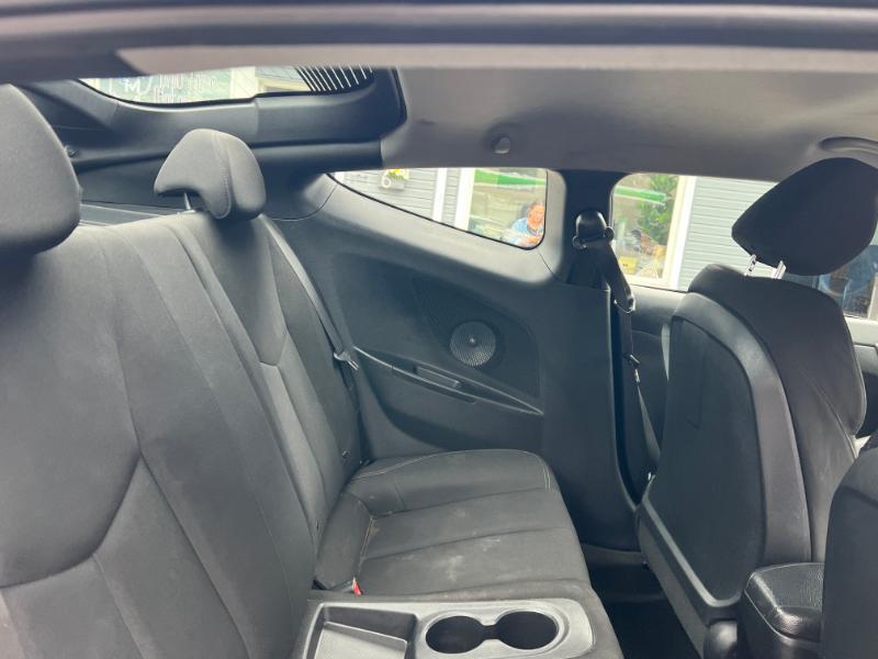 Hyundai Veloster Base 6MT 2016