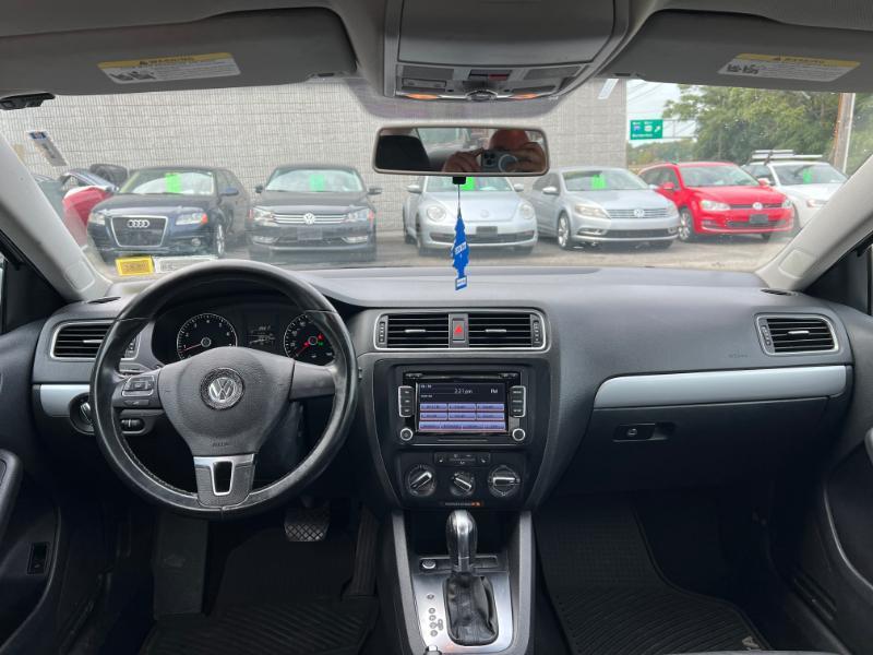 Volkswagen Jetta SE 2014
