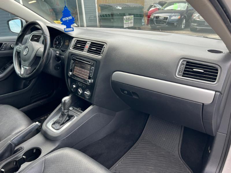 Volkswagen Jetta SE 2014