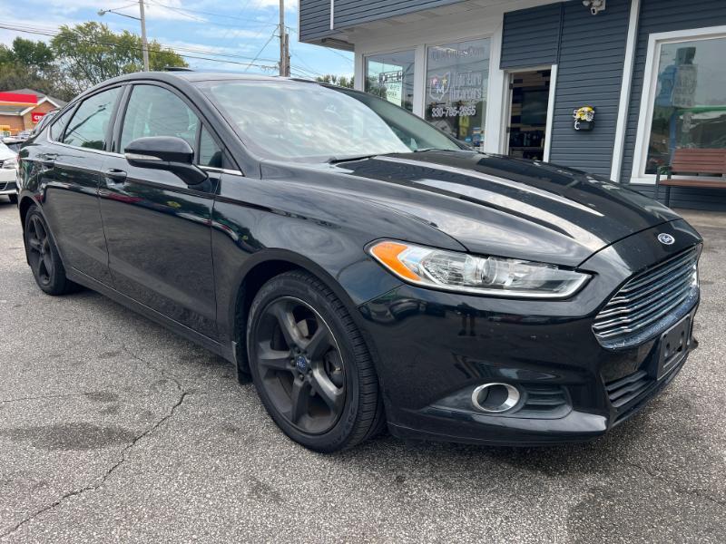 Ford Fusion SE 2015