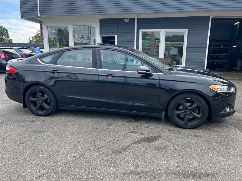 Ford Fusion SE 2015