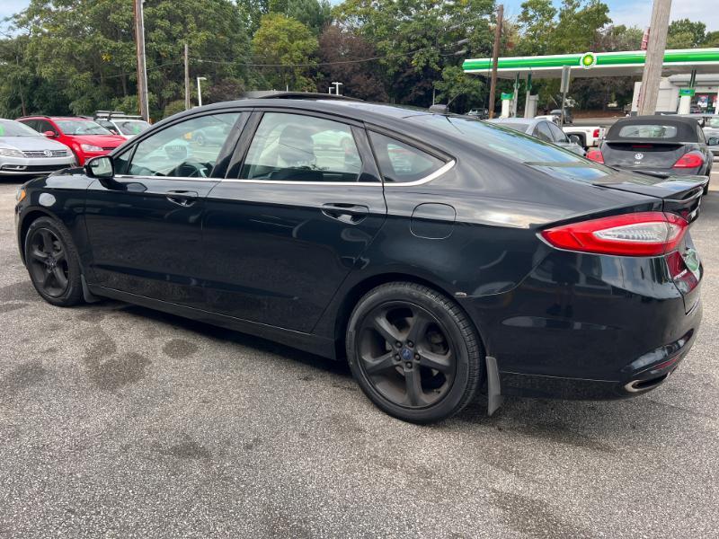 Ford Fusion SE 2015