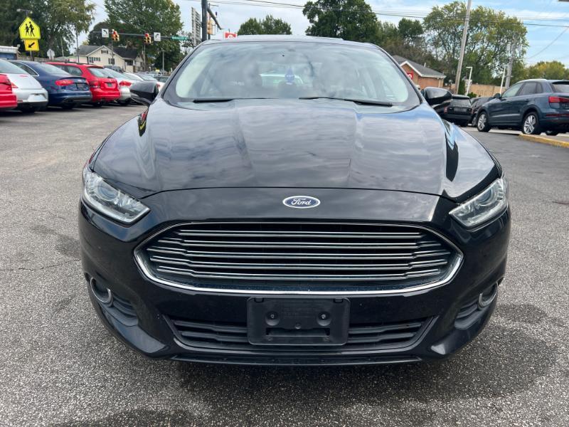 Ford Fusion SE 2015