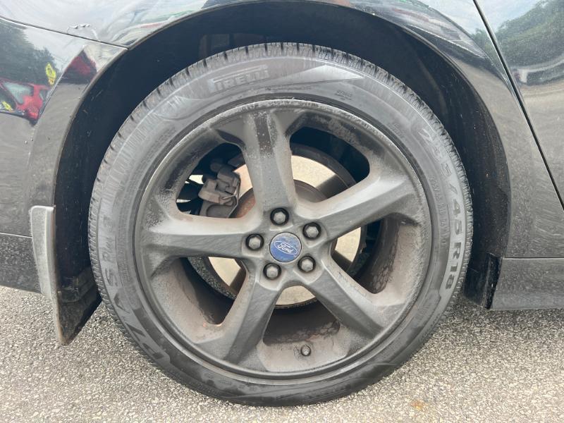 Ford Fusion SE 2015