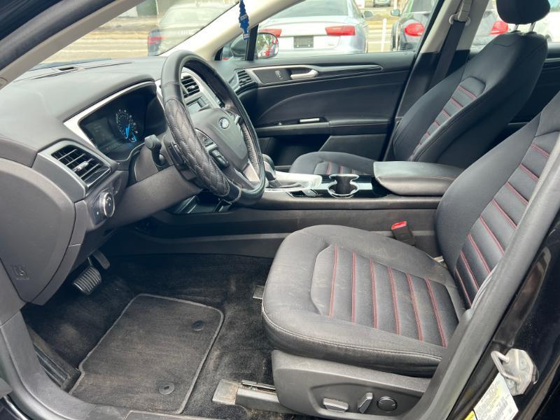 Ford Fusion SE 2015