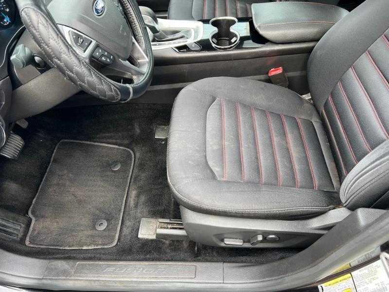 Ford Fusion SE 2015