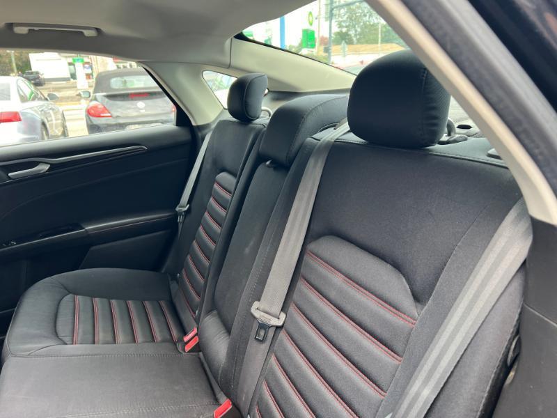 Ford Fusion SE 2015