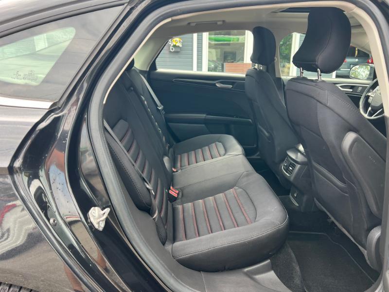 Ford Fusion SE 2015