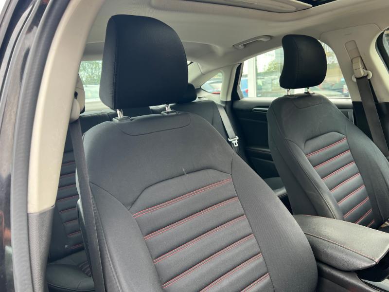 Ford Fusion SE 2015