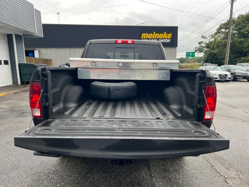 RAM 1500 Sport Crew Cab 4WD 2011