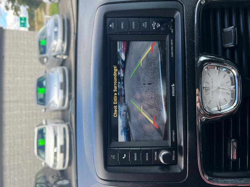 Chrysler Town & Country Touring-L 2013