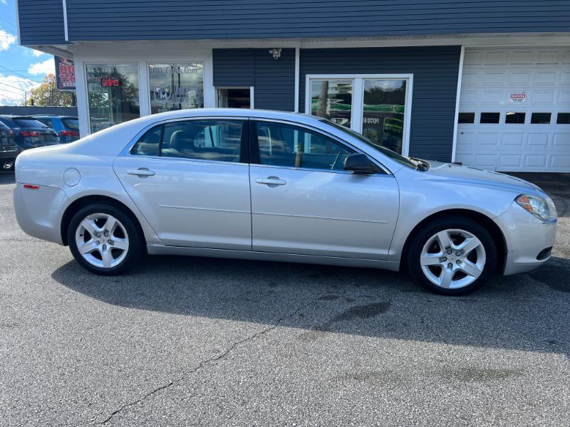 Chevrolet Malibu LS 2012