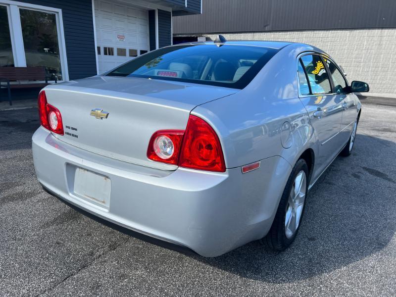 Chevrolet Malibu LS 2012