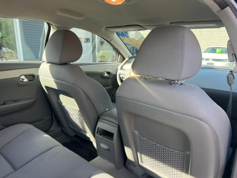 Chevrolet Malibu LS 2012