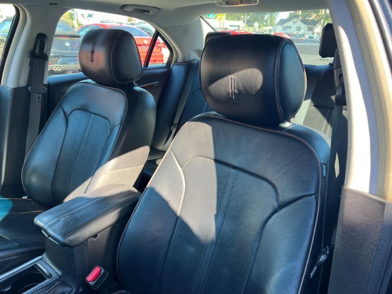 Lincoln MKZ FWD 2012