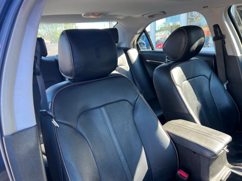Lincoln MKZ FWD 2012
