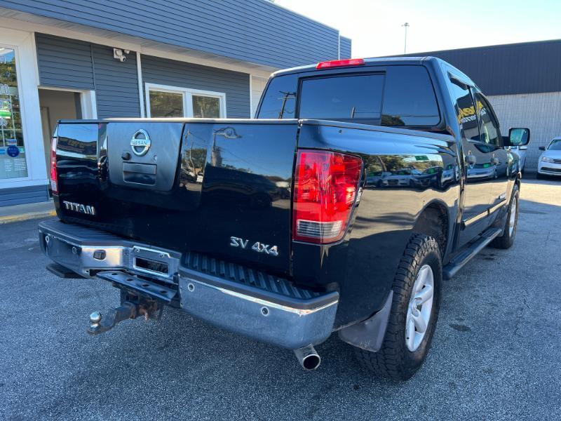 Nissan Titan SV Crew Cab 4WD 2012