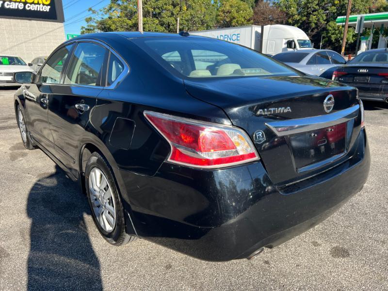 Nissan Altima 2.5 SV 2015