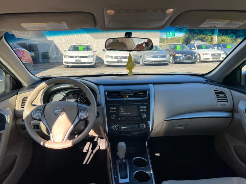 Nissan Altima 2.5 SV 2015